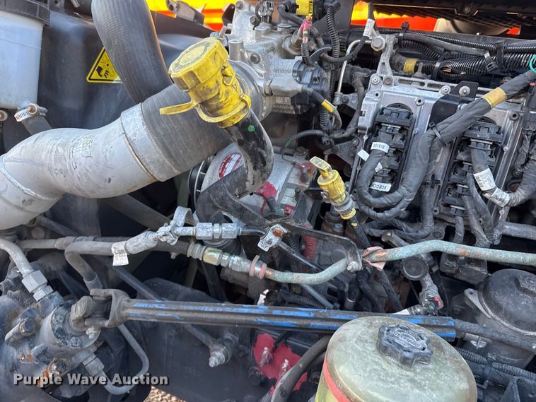 image for item ES5707 2024 International LT625 semi truck