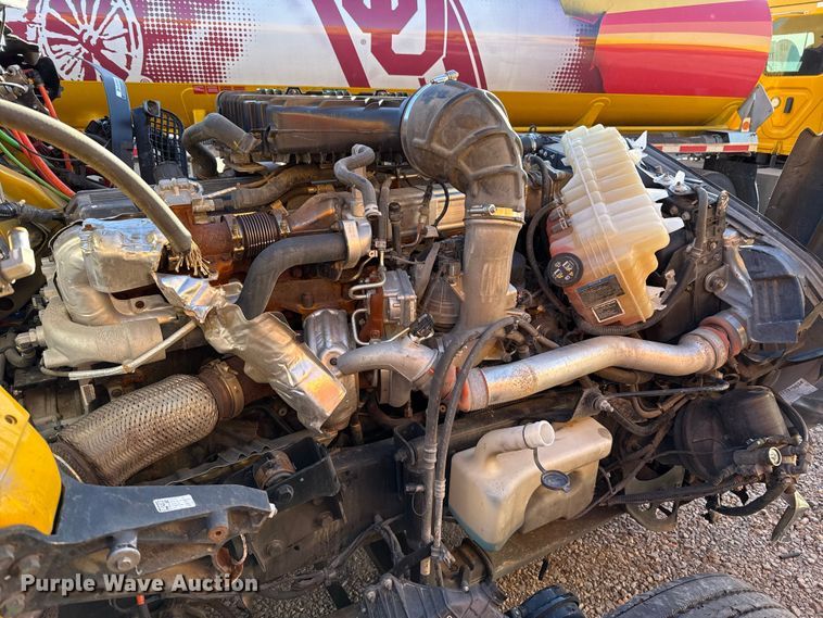 image for item ES5707 2024 International LT625 semi truck