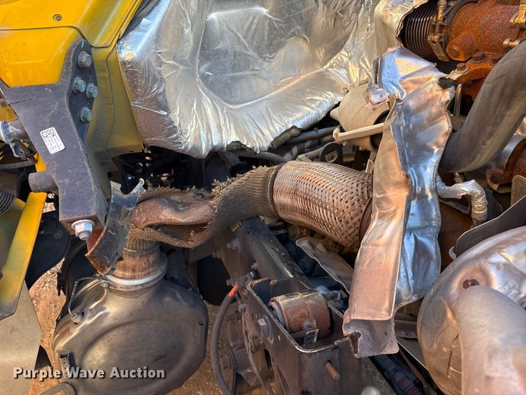 image for item ES5707 2024 International LT625 semi truck