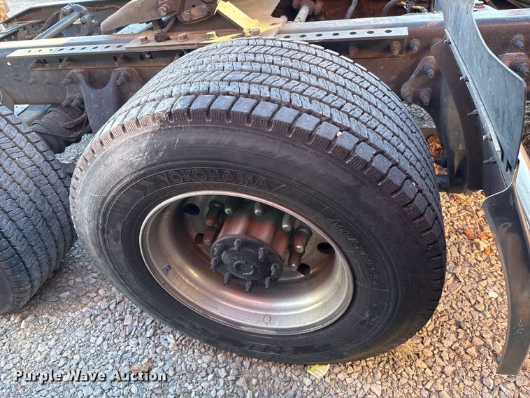 image for item ES5707 2024 International LT625 semi truck