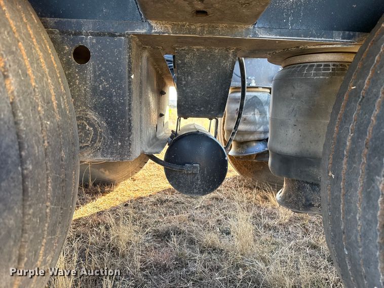 image for item ES5717 2007 Etnyre RTN55TD3 lowboy equipment trailer