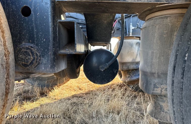 image for item ES5717 2007 Etnyre RTN55TD3 lowboy equipment trailer