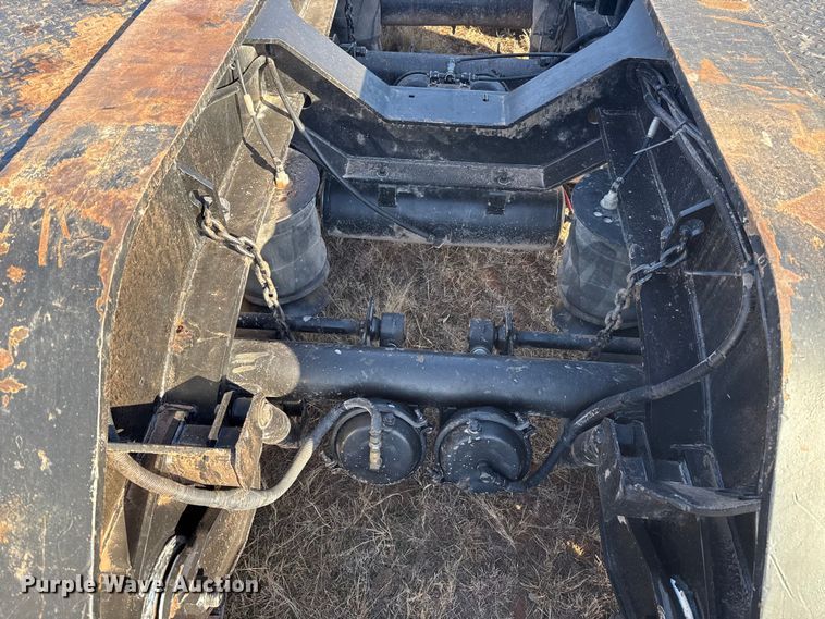 image for item ES5717 2007 Etnyre RTN55TD3 lowboy equipment trailer