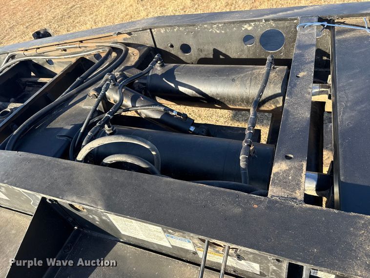 image for item ES5717 2007 Etnyre RTN55TD3 lowboy equipment trailer