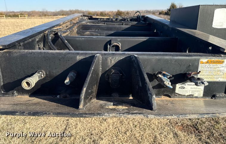 image for item ES5717 2007 Etnyre RTN55TD3 lowboy equipment trailer