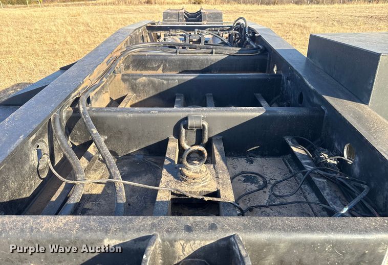 image for item ES5717 2007 Etnyre RTN55TD3 lowboy equipment trailer