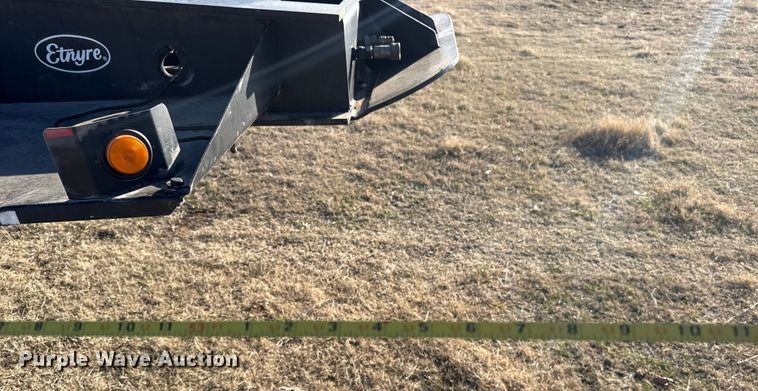 image for item ES5717 2007 Etnyre RTN55TD3 lowboy equipment trailer