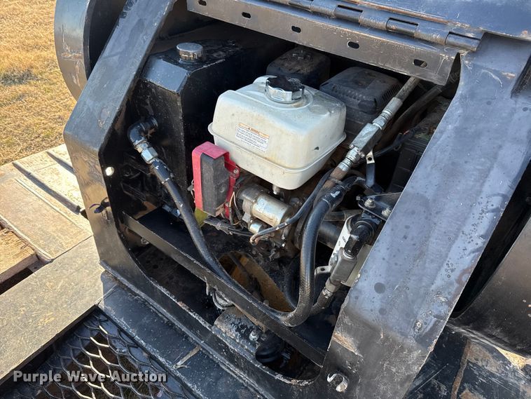 image for item ES5717 2007 Etnyre RTN55TD3 lowboy equipment trailer