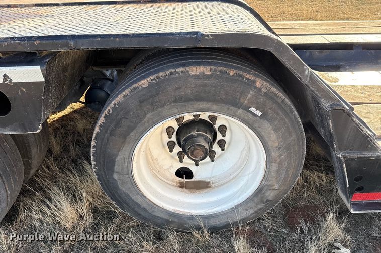 image for item ES5717 2007 Etnyre RTN55TD3 lowboy equipment trailer