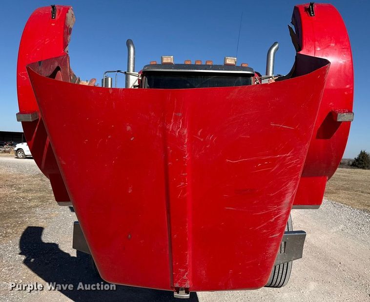 image for item ES5720 2011 Kenworth T800 semi truck