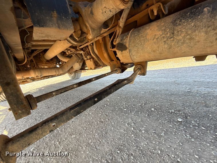 image for item ES5720 2011 Kenworth T800 semi truck