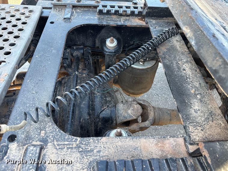 image for item ES5720 2011 Kenworth T800 semi truck