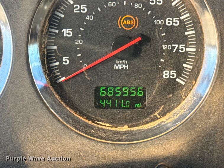 image for item ES5720 2011 Kenworth T800 semi truck