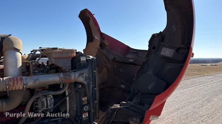 image for item ES5720 2011 Kenworth T800 semi truck