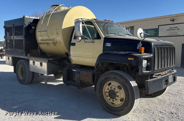 image for item ES8522 1998 GMC C7500 sewer jetter truck
