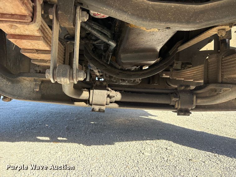 image for item ES8522 1998 GMC C7500 sewer jetter truck