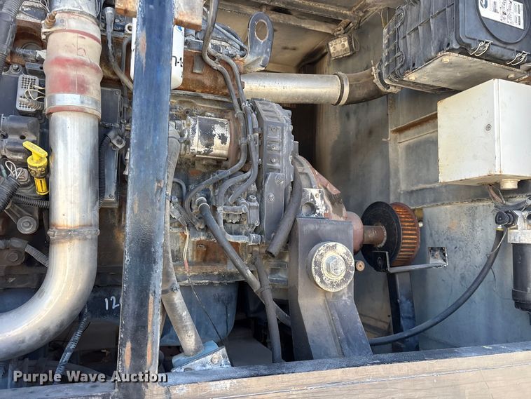 image for item ES8522 1998 GMC C7500 sewer jetter truck