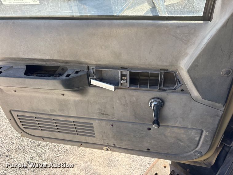 image for item ES8522 1998 GMC C7500 sewer jetter truck