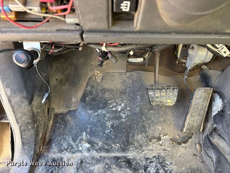 image for item ES8522 1998 GMC C7500 sewer jetter truck