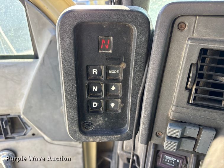 image for item ES8522 1998 GMC C7500 sewer jetter truck