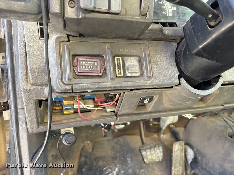 image for item ES8522 1998 GMC C7500 sewer jetter truck