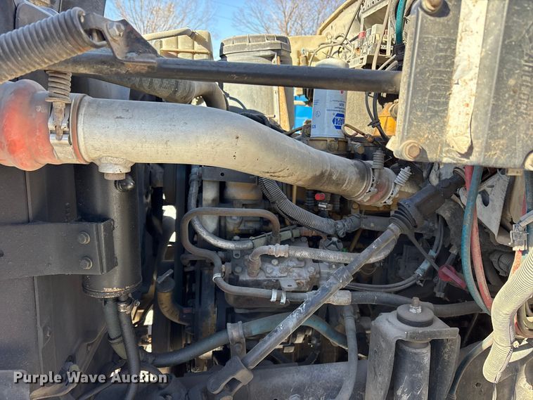 image for item ES8522 1998 GMC C7500 sewer jetter truck