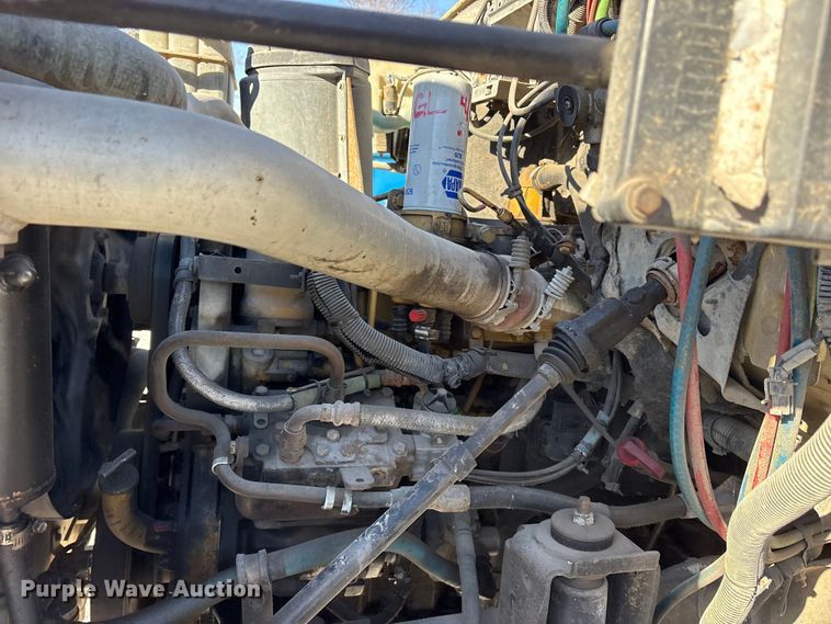 image for item ES8522 1998 GMC C7500 sewer jetter truck