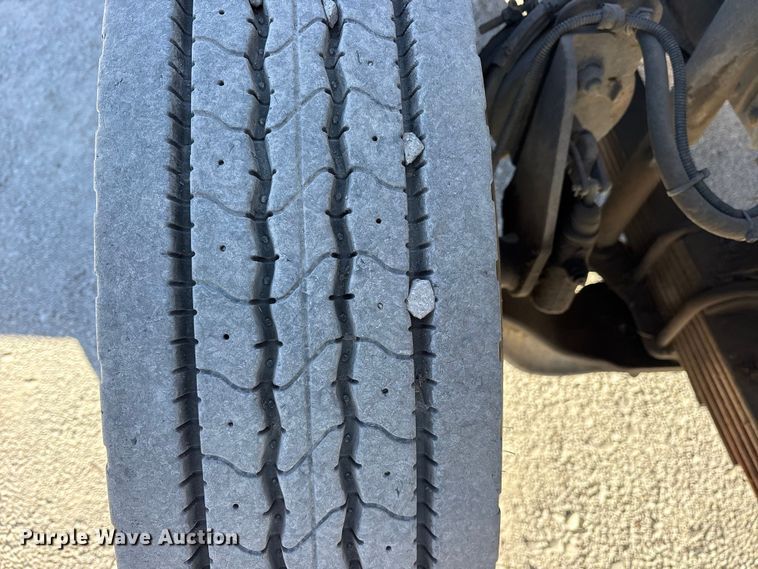 image for item ES8522 1998 GMC C7500 sewer jetter truck