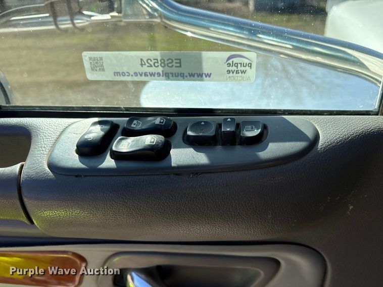 image for item ES8524 2009 Peterbilt 388 Truck tractor