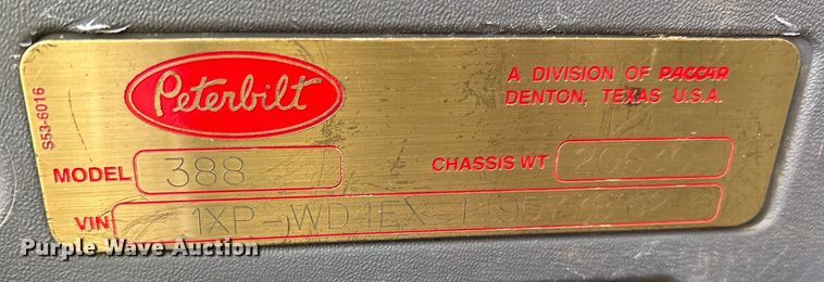 image for item ES8524 2009 Peterbilt 388 Truck tractor