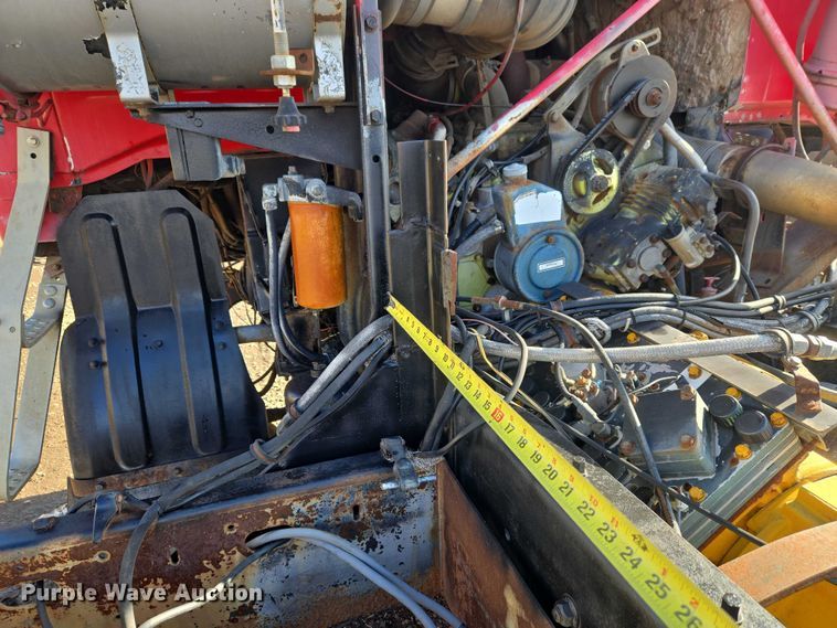 image for item ET1157 1978 White Motor Corporation Road Commander 2 truck cab and chassis