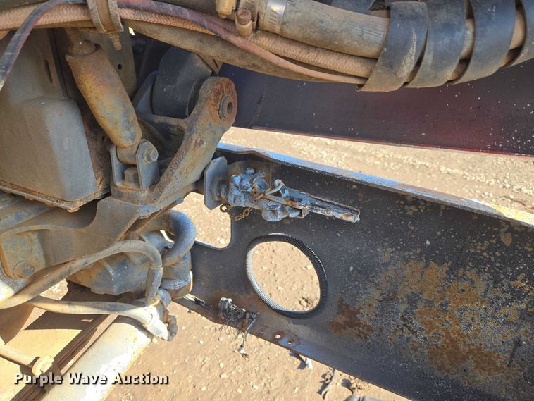 image for item ET1157 1978 White Motor Corporation Road Commander 2 truck cab and chassis