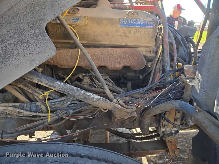 image for item ET1157 1978 White Motor Corporation Road Commander 2 truck cab and chassis