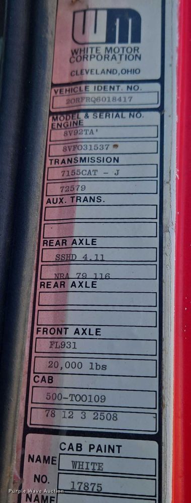 image for item ET1157 1978 White Motor Corporation Road Commander 2 truck cab and chassis