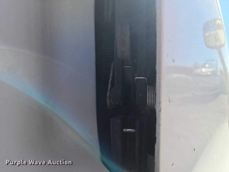 image for item ET1171 2017 Freightliner Cascadia semi truck