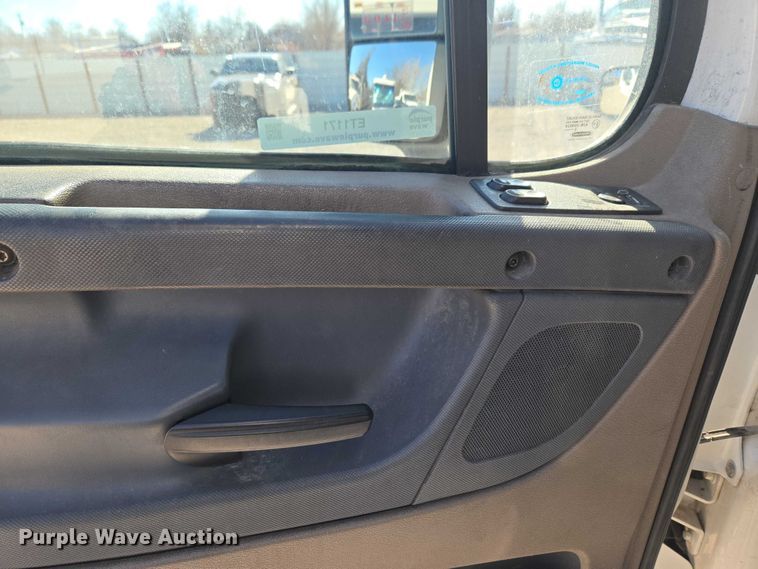 image for item ET1171 2017 Freightliner Cascadia semi truck