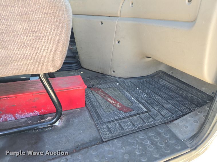 image for item ET1171 2017 Freightliner Cascadia semi truck