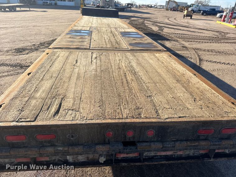 image for item ET4327 2007 Trail-Eze TE70HT48 drop deck hydraulic tail equipment trailer