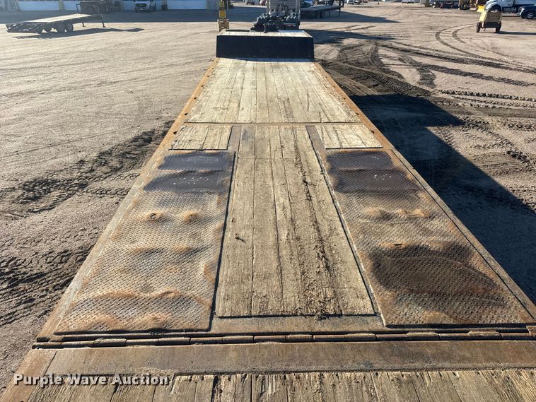 image for item ET4327 2007 Trail-Eze TE70HT48 drop deck hydraulic tail equipment trailer