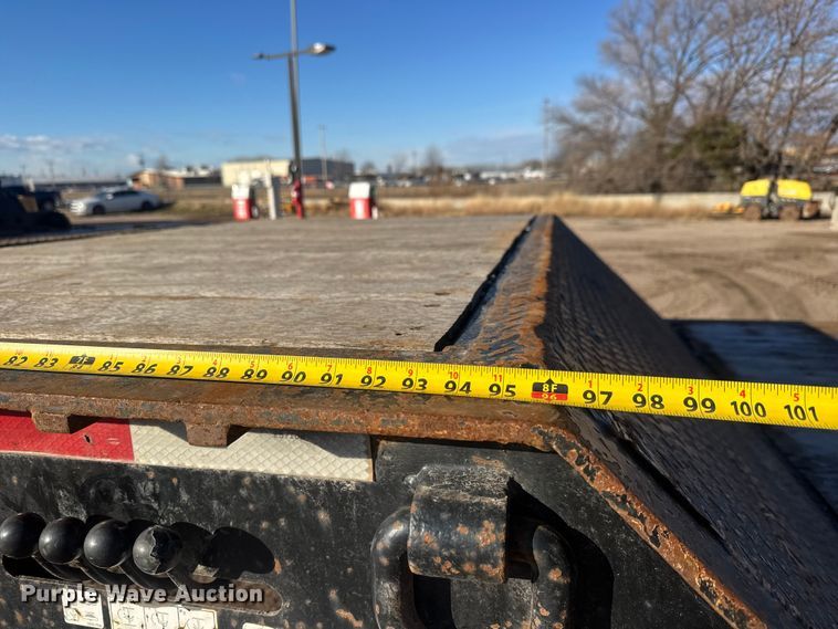 image for item ET4327 2007 Trail-Eze TE70HT48 drop deck hydraulic tail equipment trailer