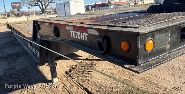 image for item ET4327 2007 Trail-Eze TE70HT48 drop deck hydraulic tail equipment trailer