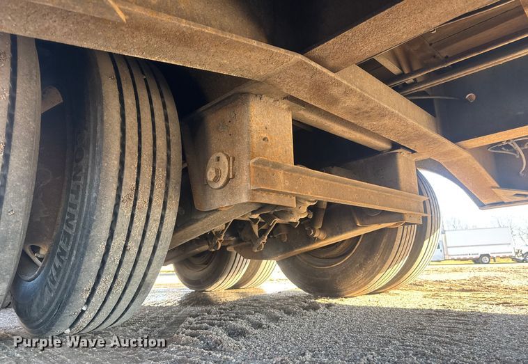 image for item ET4327 2007 Trail-Eze TE70HT48 drop deck hydraulic tail equipment trailer