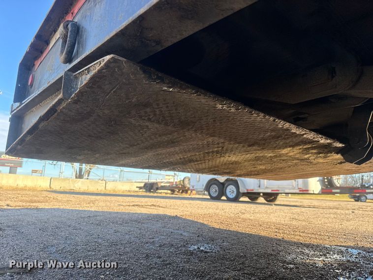 image for item ET4327 2007 Trail-Eze TE70HT48 drop deck hydraulic tail equipment trailer