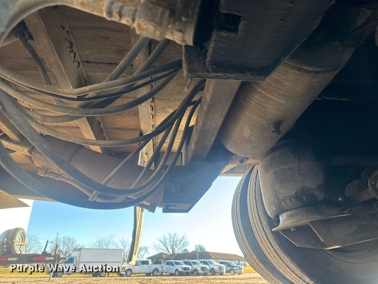 image for item ET4327 2007 Trail-Eze TE70HT48 drop deck hydraulic tail equipment trailer