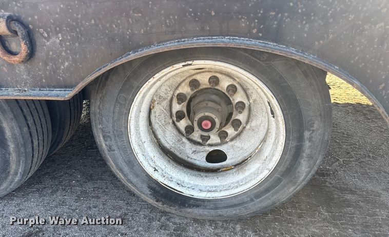 image for item ET4327 2007 Trail-Eze TE70HT48 drop deck hydraulic tail equipment trailer