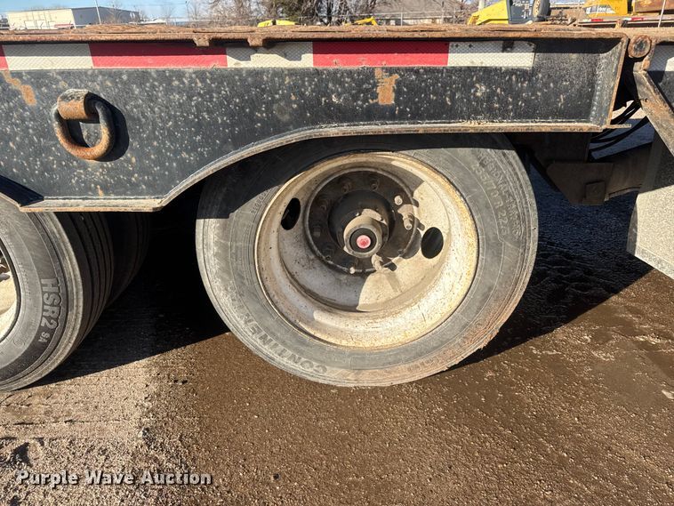 image for item ET4327 2007 Trail-Eze TE70HT48 drop deck hydraulic tail equipment trailer