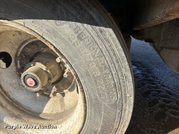 image for item ET4327 2007 Trail-Eze TE70HT48 drop deck hydraulic tail equipment trailer