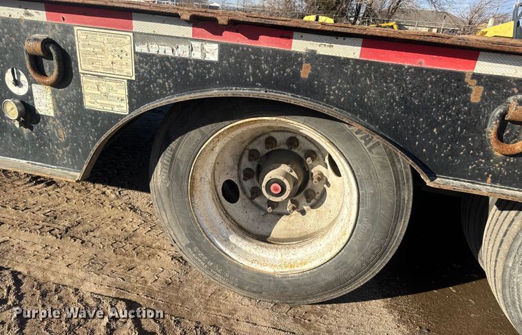 image for item ET4327 2007 Trail-Eze TE70HT48 drop deck hydraulic tail equipment trailer