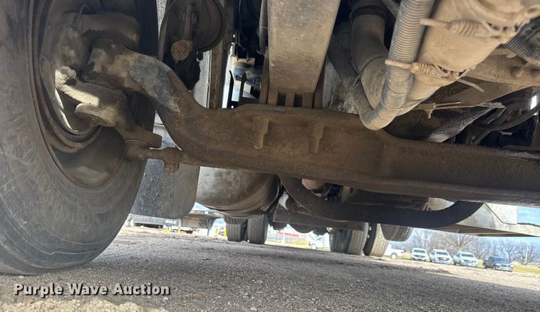 image for item ET4329 2006 Peterbilt 379 semi truck