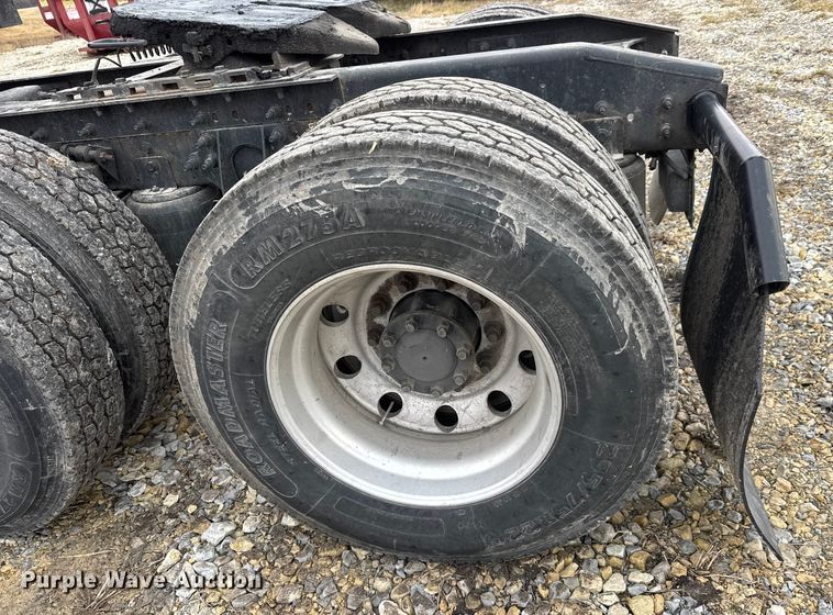 image for item ET4367 2015 International LoneStar semi truck